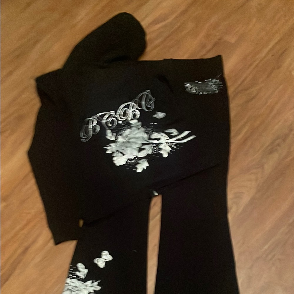 Black Floral Embellished Pants - Picture 2 of 4